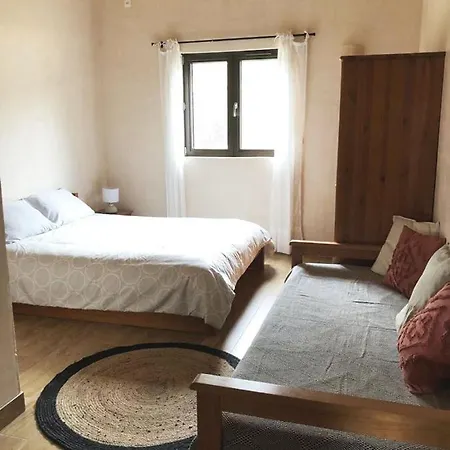 Familiale Entre Et Montagne Corse *